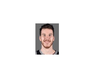 Jakob Poeltl basketball player photo 3
