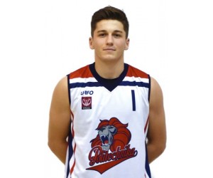 Jakub Skrzypkowski basketball player