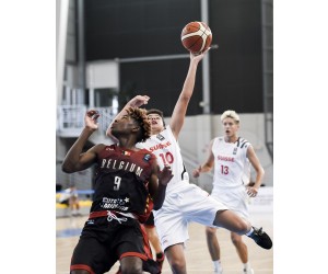 Joel Ekamba-Ey'oombe basketball player - SG