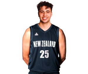 Julius Halaifonua basketball player photo 1
