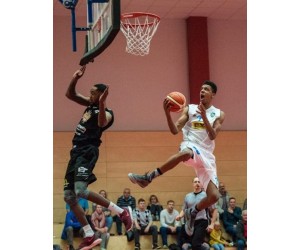 Kevin Yebo basketball player - PF/SF