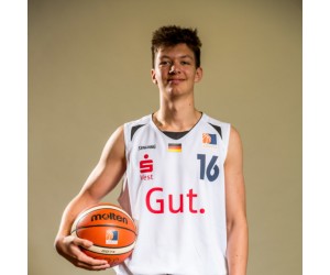 Kilian Mathis Stahlhut basketball player - PF