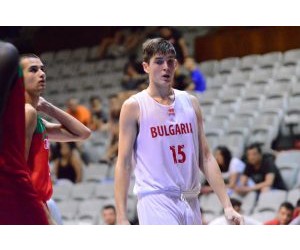 Konstantin Kostadinov basketball player - C/PF