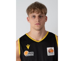 Korbinian Pfisterer basketball player
