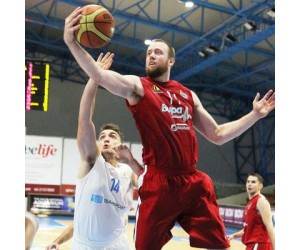Kyle Meyer basketball player photo 1