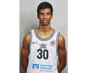 Latrell Jamal Grosskopf basketball player photo 1
