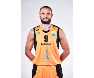 Lauris Blaus basketball player - C