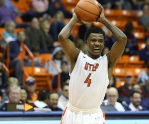 Lee Moore basketball player photo 1