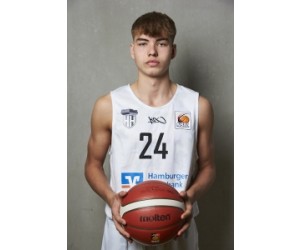 Leif Moller basketball player photo 3