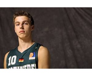 Lennard Larysz basketball player - PG