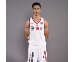Leon Iduma Okpara basketball player - SG