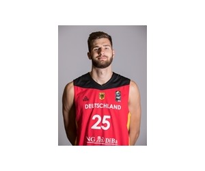 Leon Kratzer basketball player - C