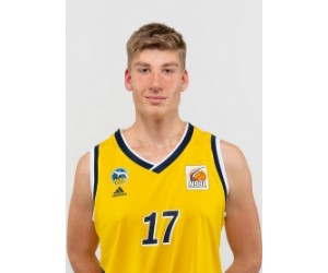 Lias Luneburg basketball player photo 2