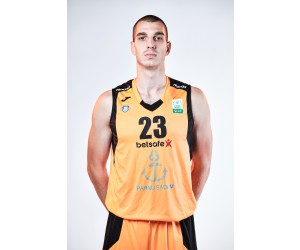Linards Jaunzems basketball player photo 2