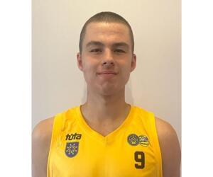 Linards Stonis basketball player