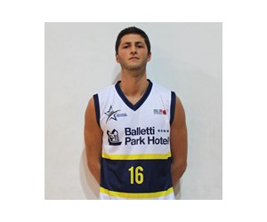 Luca Fowler basketball player - SG