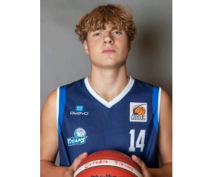Luis Klopzig basketball player photo 1
