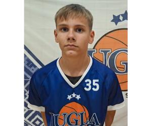 Luis Pauls Veidenbaums basketball player