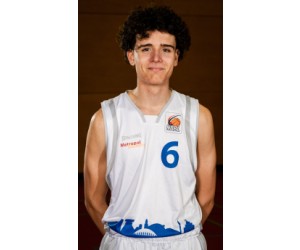 Lukas Ophelders basketball player photo 3