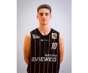 Lukas Schuster basketball player - SG