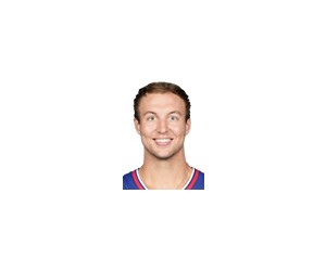 Luke Kennard basketball player photo 3