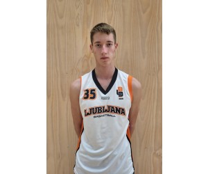Maks Mazzoni basketball player