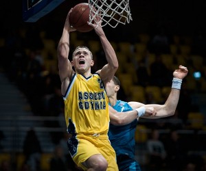 Marcel Ponitka basketball player photo 2