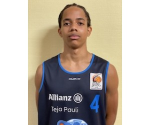 Marley-Jayden Pflugk basketball player