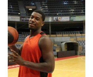 Mathias Lessort basketball player photo 2