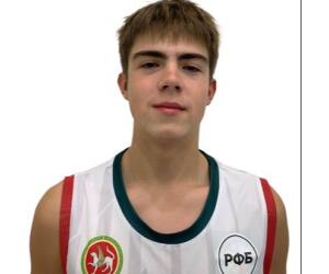 Maxim Antokhin basketball player - PG