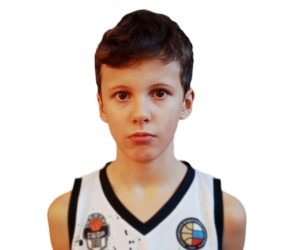Maxim Vashukov basketball player photo 1
