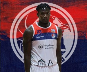 Melkisedek Moreaux basketball player - PF/C
