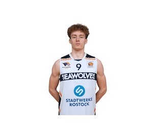 Mika Freitag basketball player photo 4