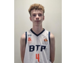 Mika Nadollek basketball player