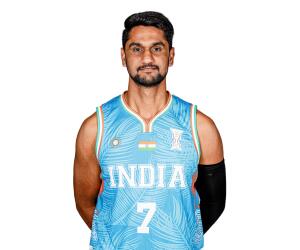 Muin Bek Hafeez basketball player - F