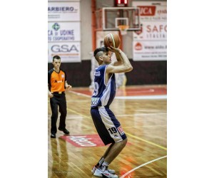 Nicholas Dessi' basketball player - PF