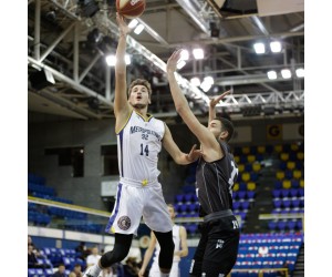 Nicolas Ivovic basketball player - SF