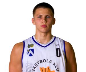 Nikolass Mazurs basketball player - C