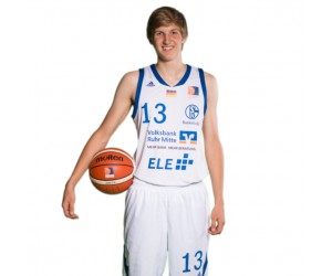 Nils Peters basketball player - SF