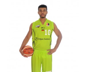 Noah Aghas basketball player - C
