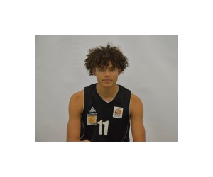 Noah Isichei basketball player photo 1