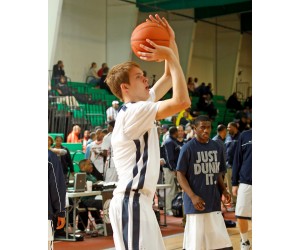 Nolan Berry basketball player photo 1