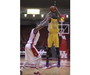 Octavius Brown basketball player photo 1