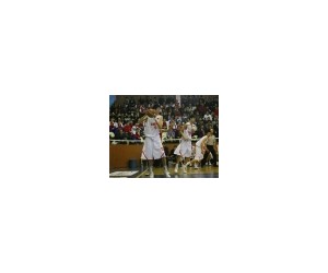 Qi Zhou basketball player photo 1