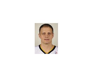 Rasho Nesterovic basketball player - C