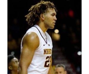 Reggie Lynch basketball player photo 1