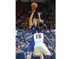 Riley Barker basketball player photo 1
