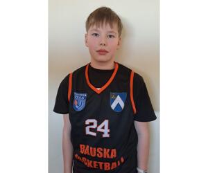 Roberts Boze basketball player