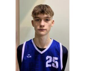 Roberts Pazars basketball player