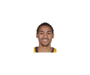 Sadiel Rojas basketball player - PF/SF